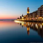 Palazzo Manfredi 37 *