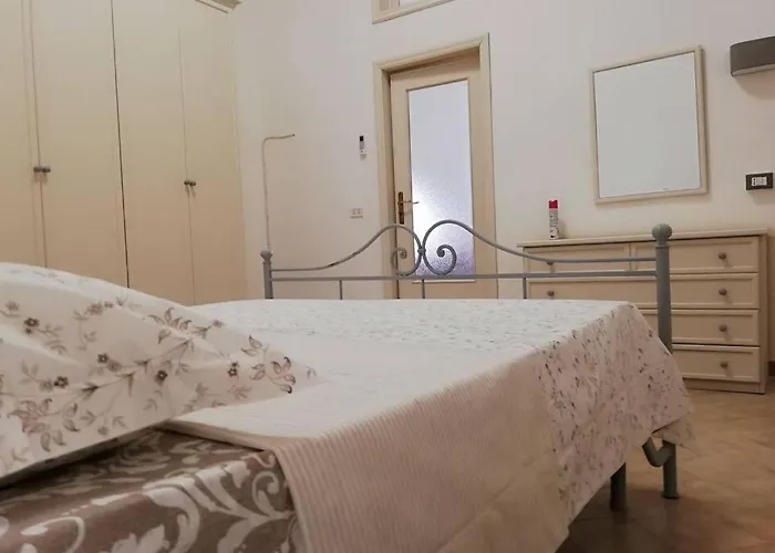 Palazzo Manfredi 37 * 바리